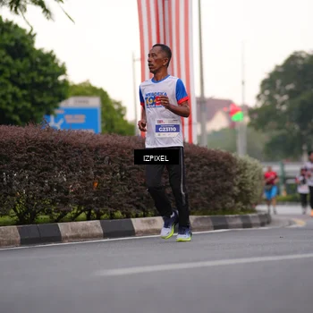 Runner Photo 4668729