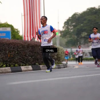 Runner Photo 4668735