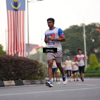 Runner Photo 4668973