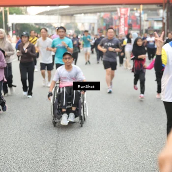 Runner Photo 4669192