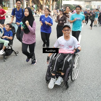 Runner Photo 4669365