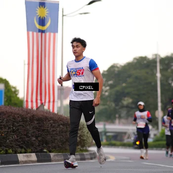 Runner Photo 4669619