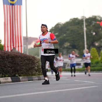 Runner Photo 4669823