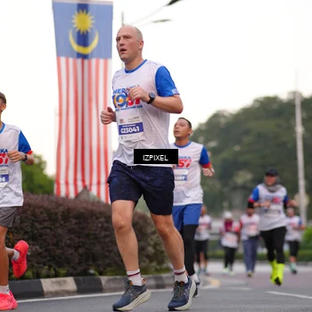 Runner Photo 4669956
