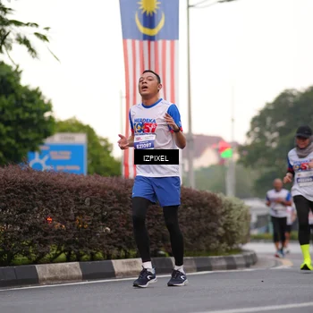 Runner Photo 4669981