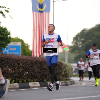 Runner Photo 4670102
