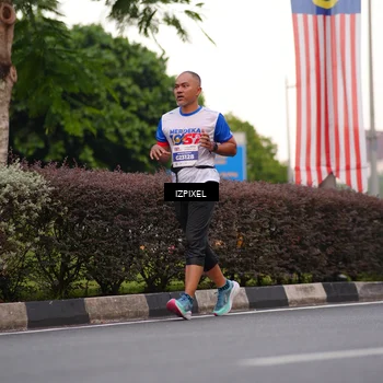Runner Photo 4670111
