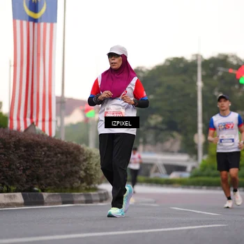 Runner Photo 4670136