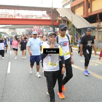 Runner Photo 4670165