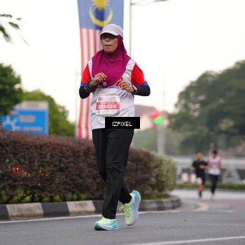 Runner Photo 4670166