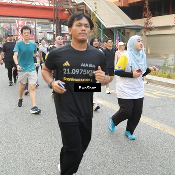Runner Photo 4670304