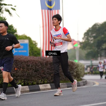 Runner Photo 4670347