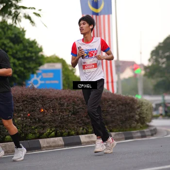 Runner Photo 4670353