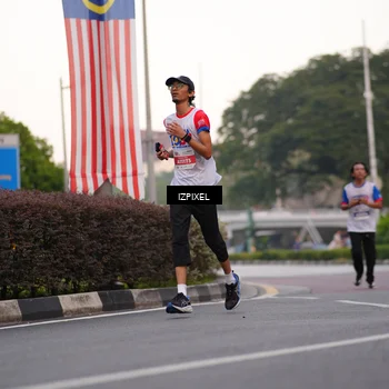 Runner Photo 4670374