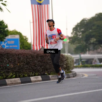 Runner Photo 4670376