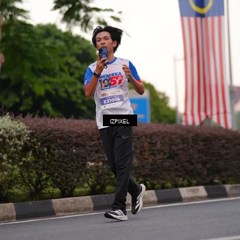 Runner Photo 4670476