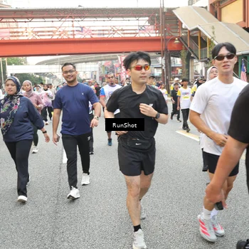 Runner Photo 4670501