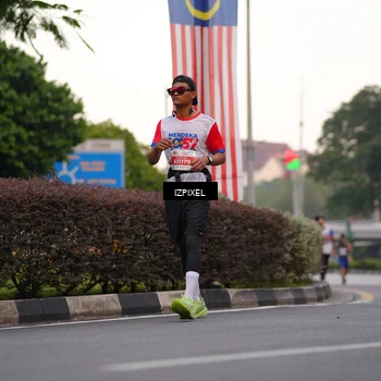 Runner Photo 4670731