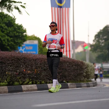Runner Photo 4670739