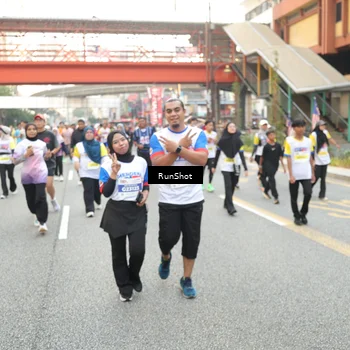 Runner Photo 4670756