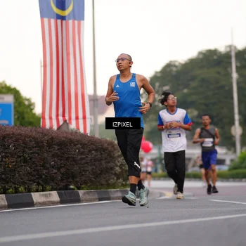 Runner Photo 4670787