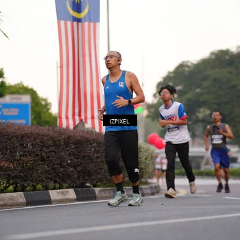 Runner Photo 4670796