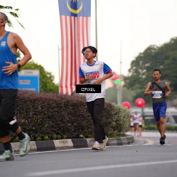 Runner Photo 4670834