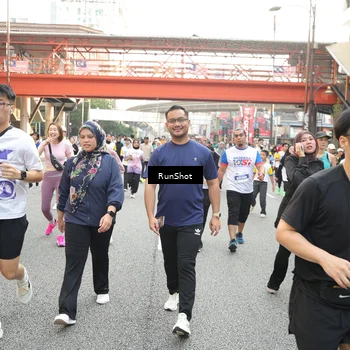 Runner Photo 4670864