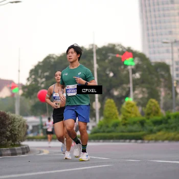 Runner Photo 4670983