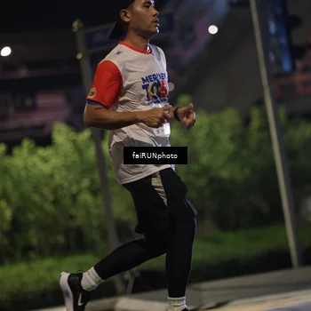 Runner Photo 4670999