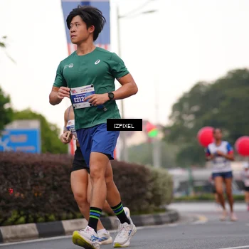 Runner Photo 4671030