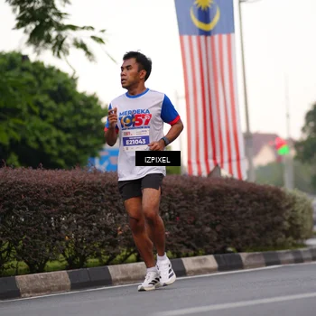 Runner Photo 4671076