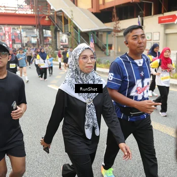 Runner Photo 4671442