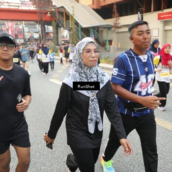 Runner Photo 4671461