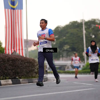Runner Photo 4671498