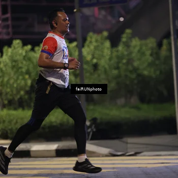 Runner Photo 4671725