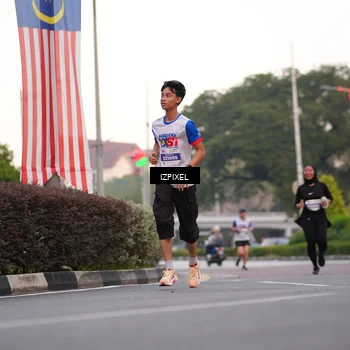 Runner Photo 4671755