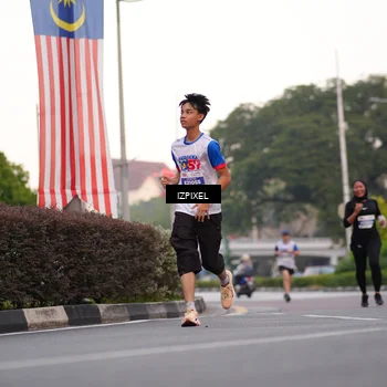 Runner Photo 4671759