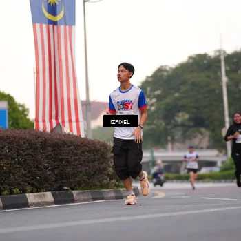Runner Photo 4671766