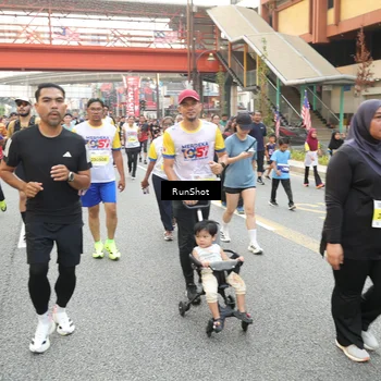 Runner Photo 4671865