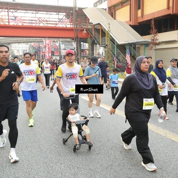 Runner Photo 4671906