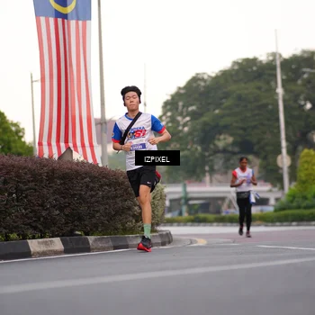 Runner Photo 4671994