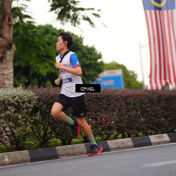 Runner Photo 4672223