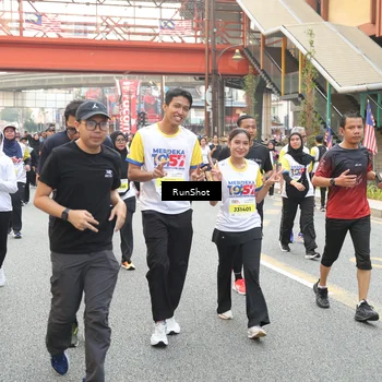 Runner Photo 4672345