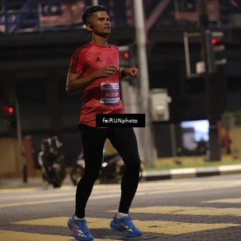 Runner Photo 4672351
