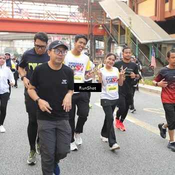 Runner Photo 4672415