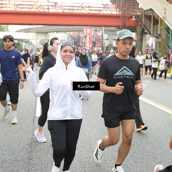 Runner Photo 4672497