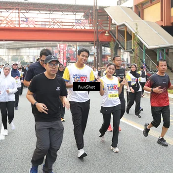 Runner Photo 4672544