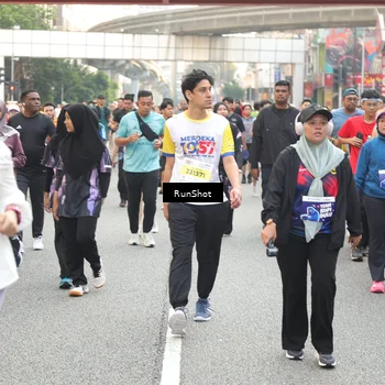 Runner Photo 4672799