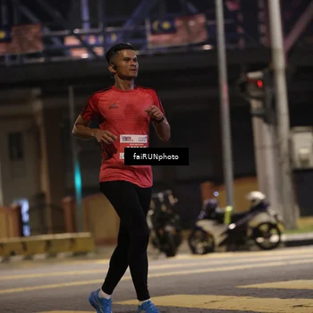 Runner Photo 4672842